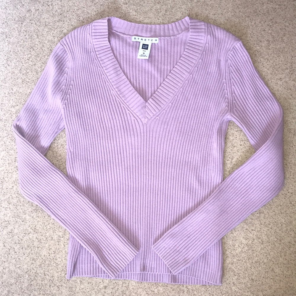 GAP lilac sweater